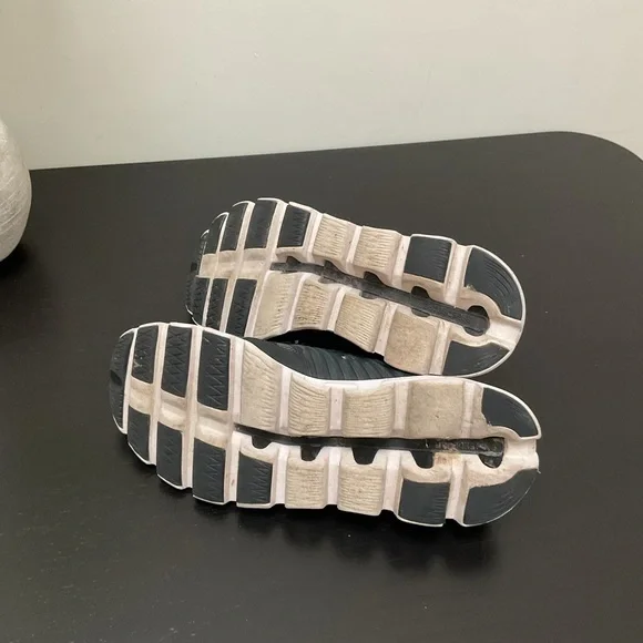 On Running Cloudswift - Picture 7 of 7